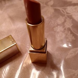 Estee lauder Pure color envy lipstick full size new color is knock out nude